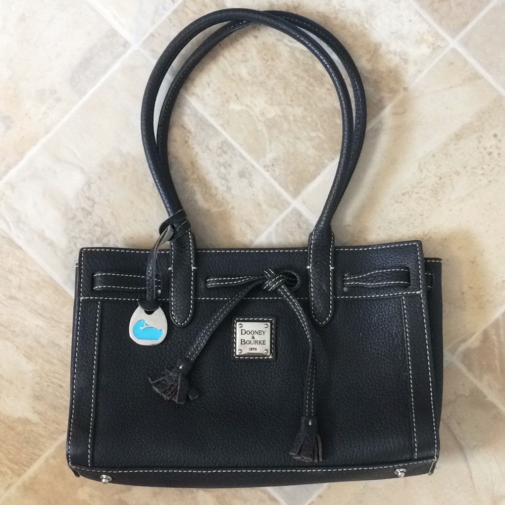 Dooney & Bourke | East/West Tassel Tote